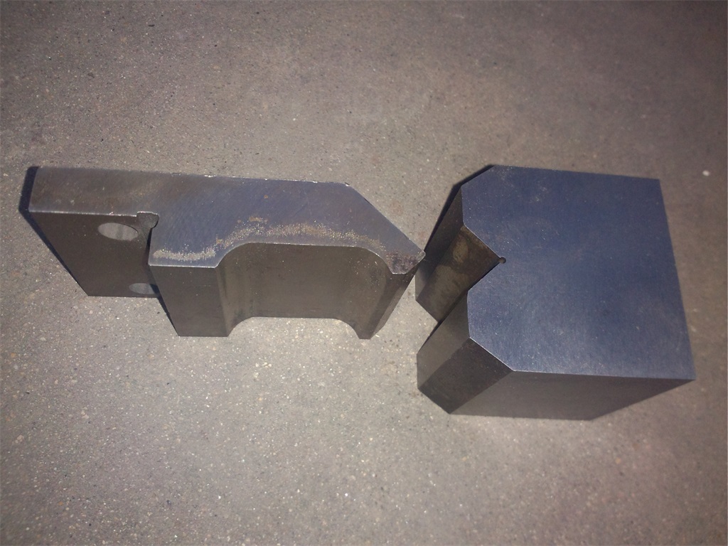 丽水冲孔模具厂家直销