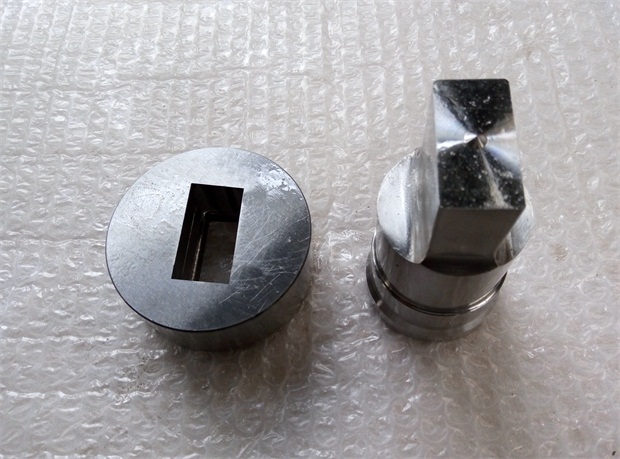 丽水冲孔模具厂家直销