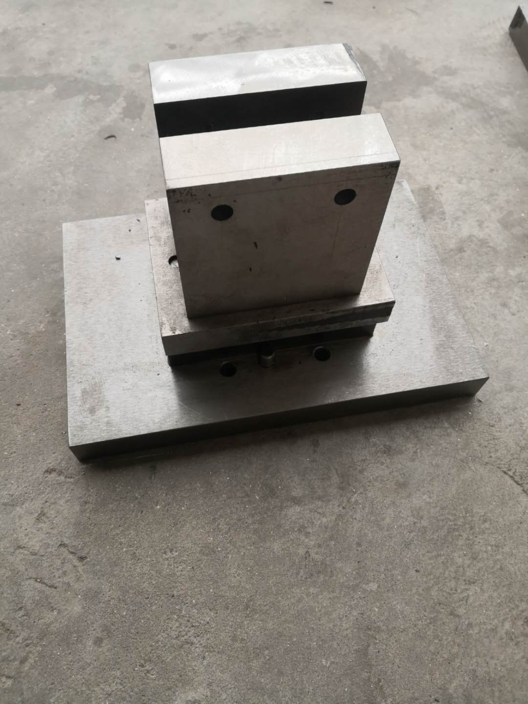 Shutter mold customization